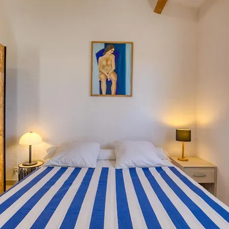 La Madrague St Vincent A Le Grau-dʼAgde